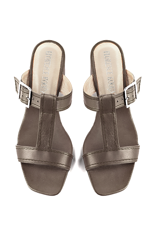 Bronze gold women's fully open mule sandals. Square toe. Low flare heels. Top view - Florence KOOIJMAN